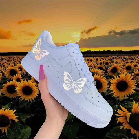 NIKE AIRFORCE 1 BUTTERFLY (REFLECTIVE)